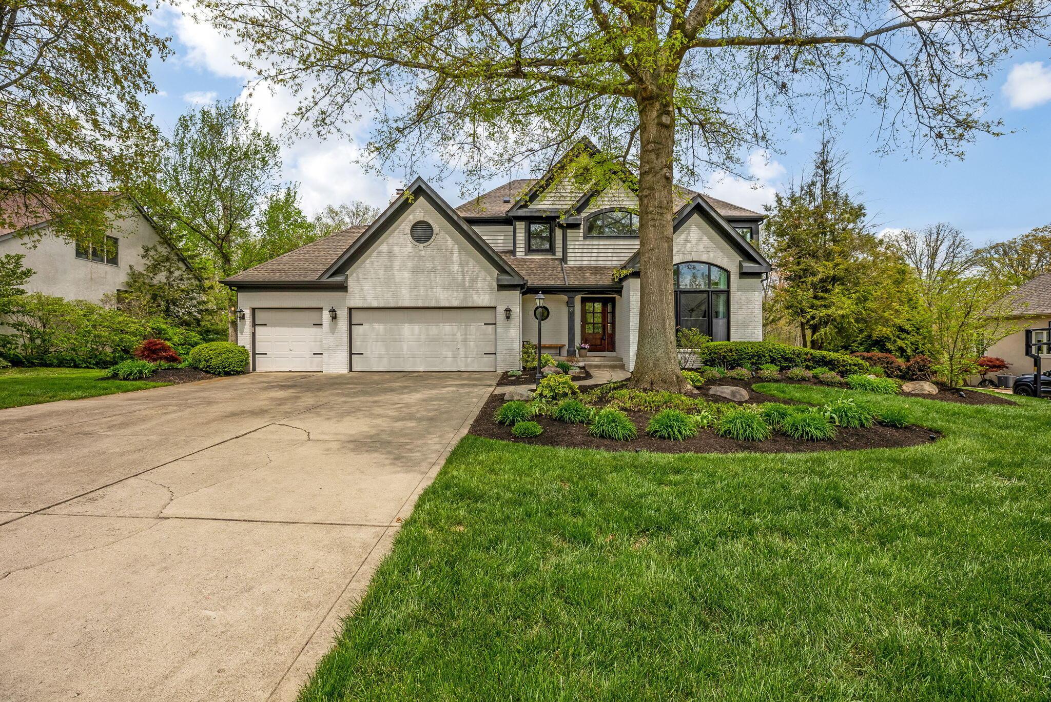 3318 Foxcroft Drive, Lewis Center, Ohio image 2