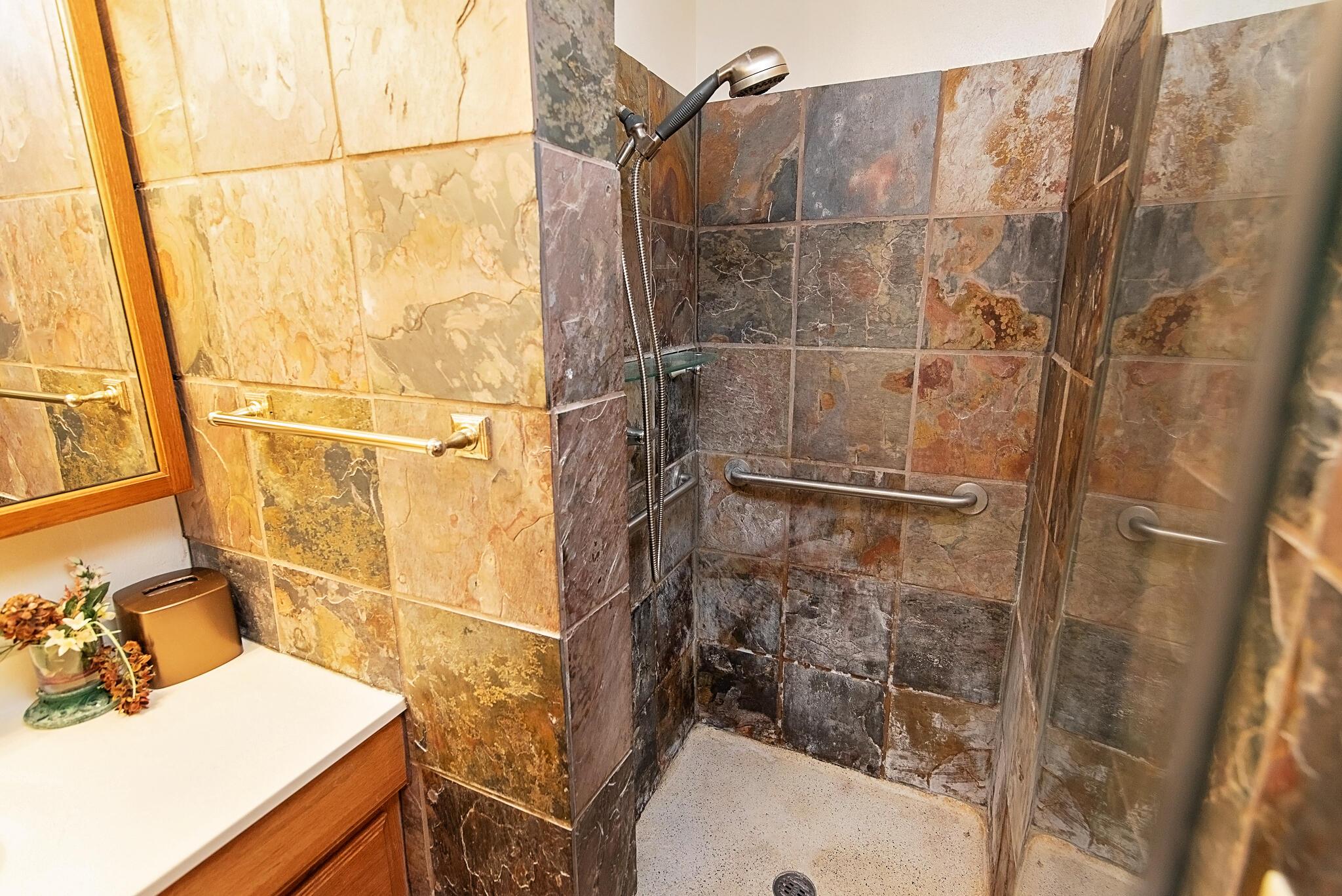 2221 Shrine Road, Springfield, Ohio image 16