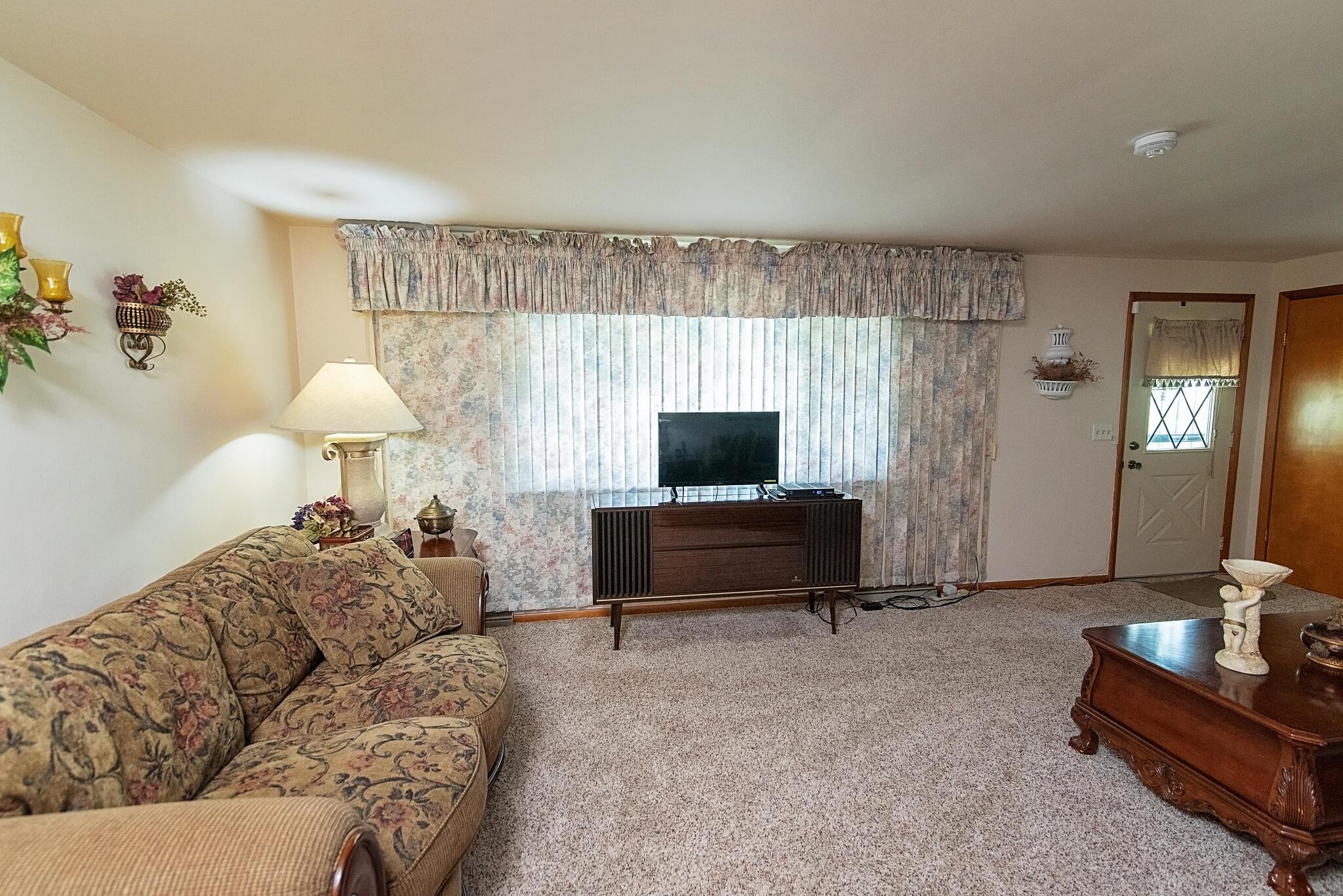 2221 Shrine Road, Springfield, Ohio image 9