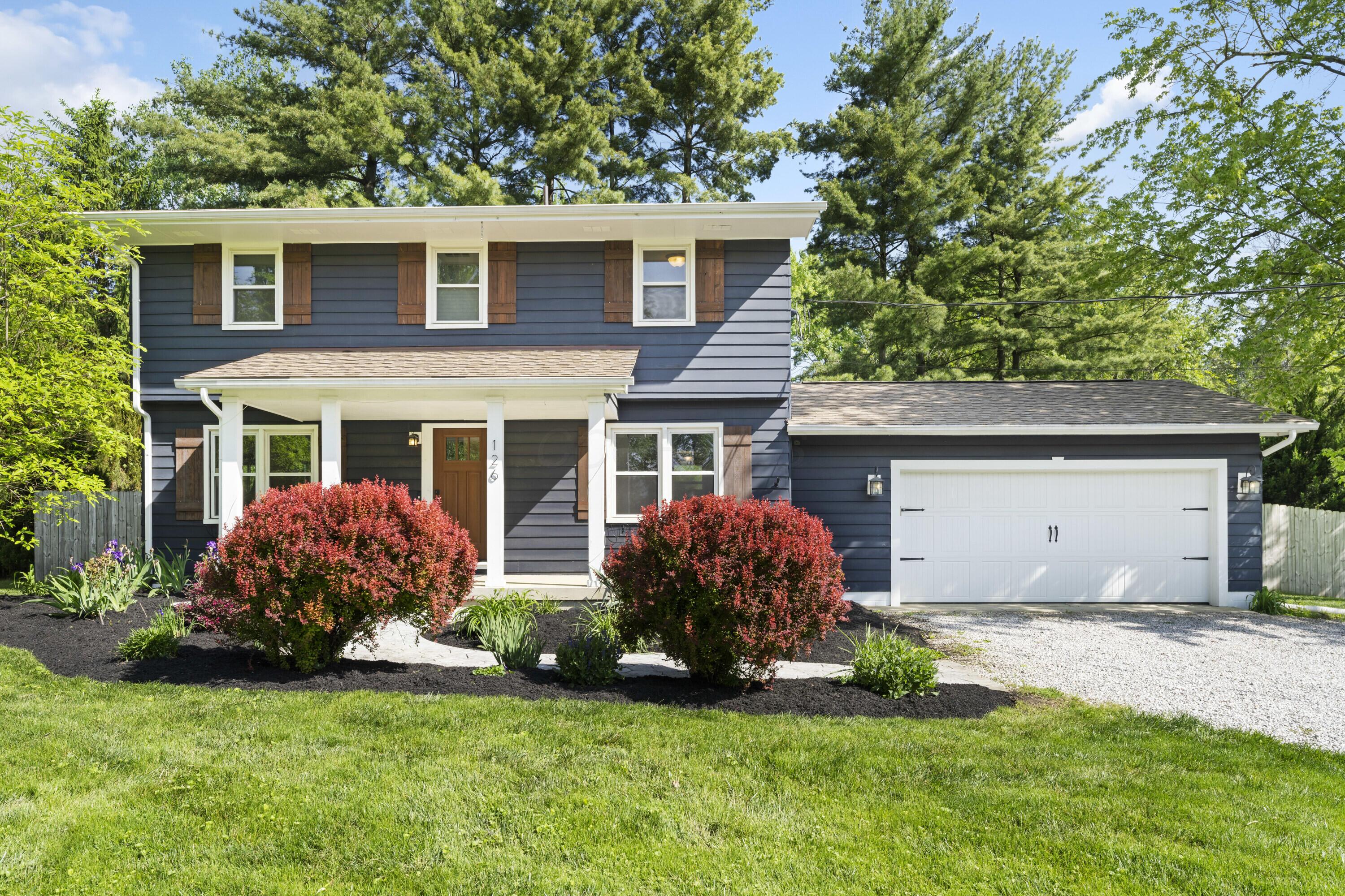 126 W Hiawatha Drive, Powell, Ohio image 1