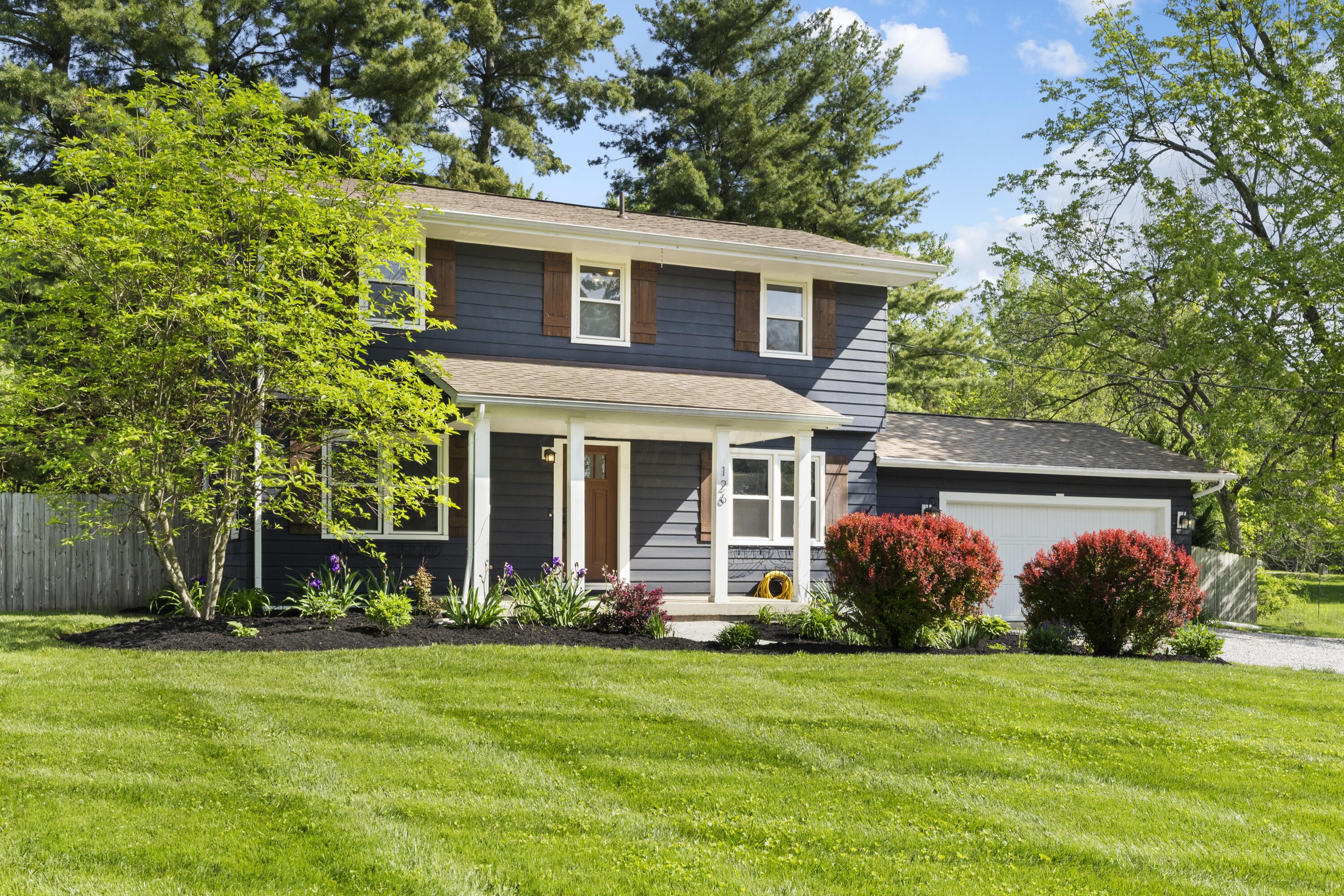 126 W Hiawatha Drive, Powell, Ohio image 2