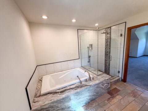 Tiny photo for 6255 Spinnaker Drive, Lewis Center, OH 43035 (MLS # 226036033)