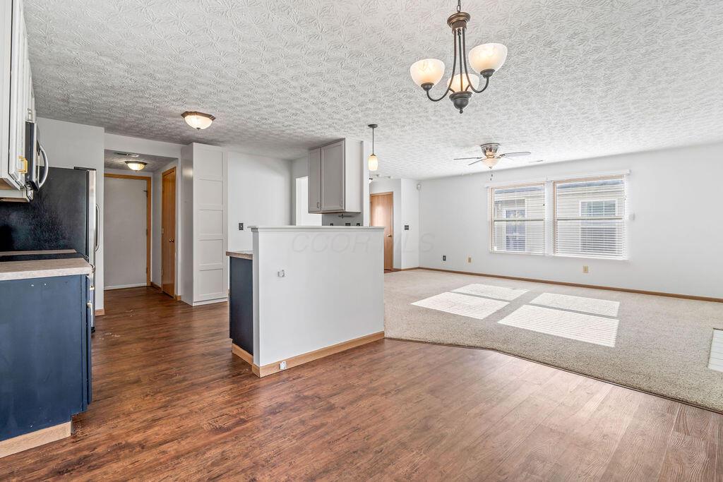 Hilliard, Ohio 43026, United States, 3 Bedrooms Bedrooms, ,3 BathroomsBathrooms,Residential,Active,252244