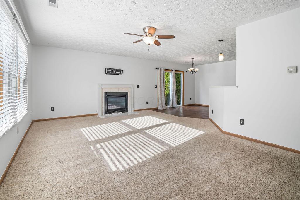 Hilliard, Ohio 43026, United States, 3 Bedrooms Bedrooms, ,3 BathroomsBathrooms,Residential,Active,252244