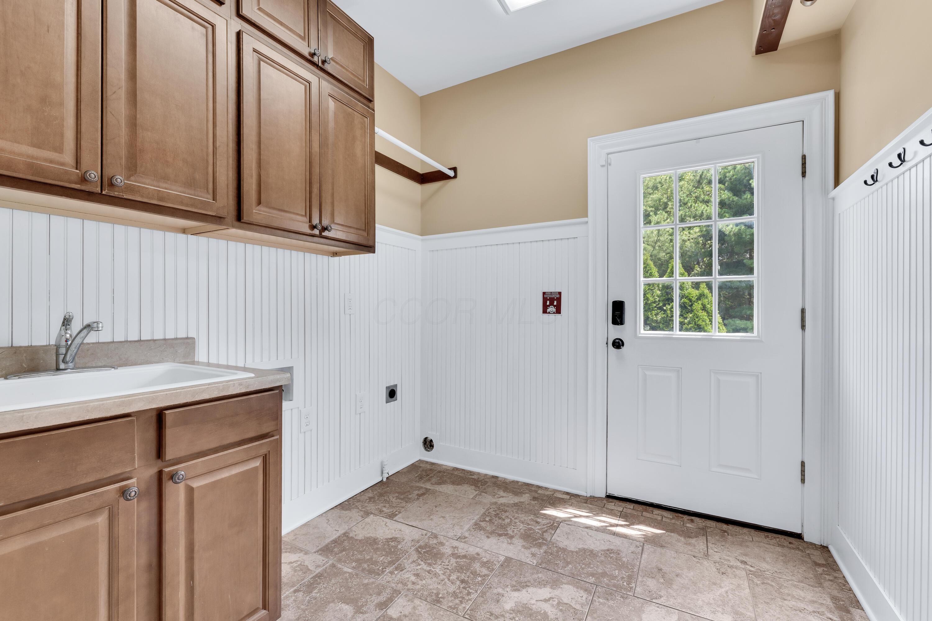 2478 Deseret Dr, Powell, OH, 43065, USA, 4 Bedrooms Bedrooms, ,6 BathroomsBathrooms,Residential,Active,2478 Deseret Dr,226029074