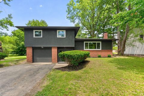 Photo of 218 Blacks Road SW, Pataskala, OH 43062 (MLS # 226023459)