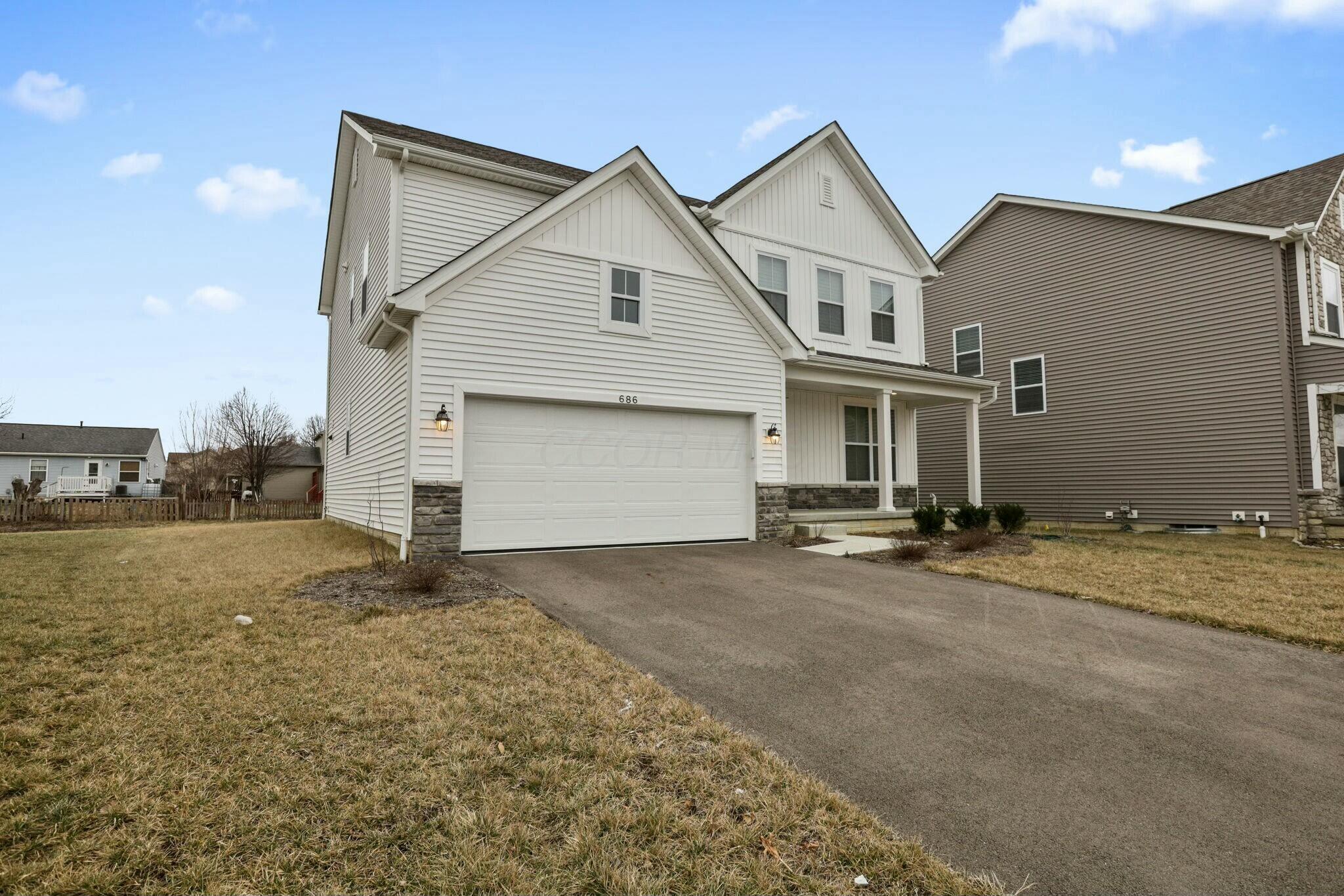 686 Hilton Drive, Reynoldsburg, Ohio image 2