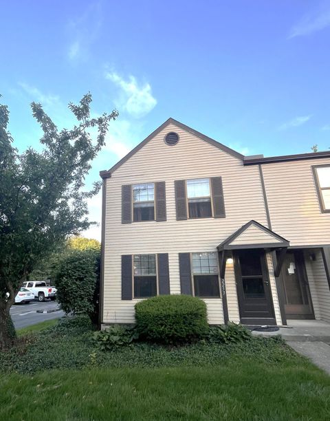 Photo of 2253 Laurelwood Drive, Columbus, OH 43229 (MLS # 226028070)