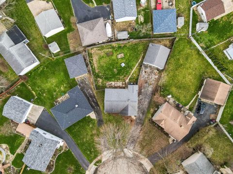 Tiny photo for 3958 La Rosa Court, Grove City, OH 43123 (MLS # 226007329)