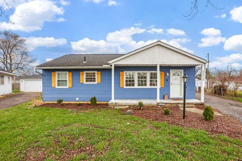 Photo of 3958 La Rosa Court, Grove City, OH 43123 (MLS # 226007329)