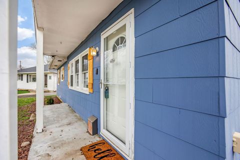 Tiny photo for 3958 La Rosa Court, Grove City, OH 43123 (MLS # 226007329)