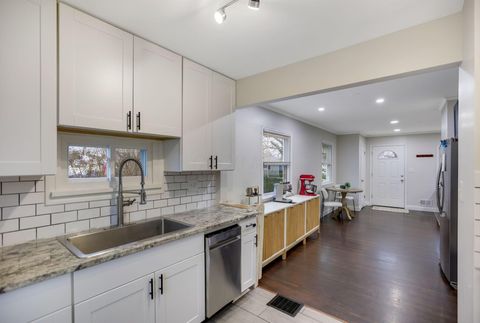 Tiny photo for 3958 La Rosa Court, Grove City, OH 43123 (MLS # 226007329)