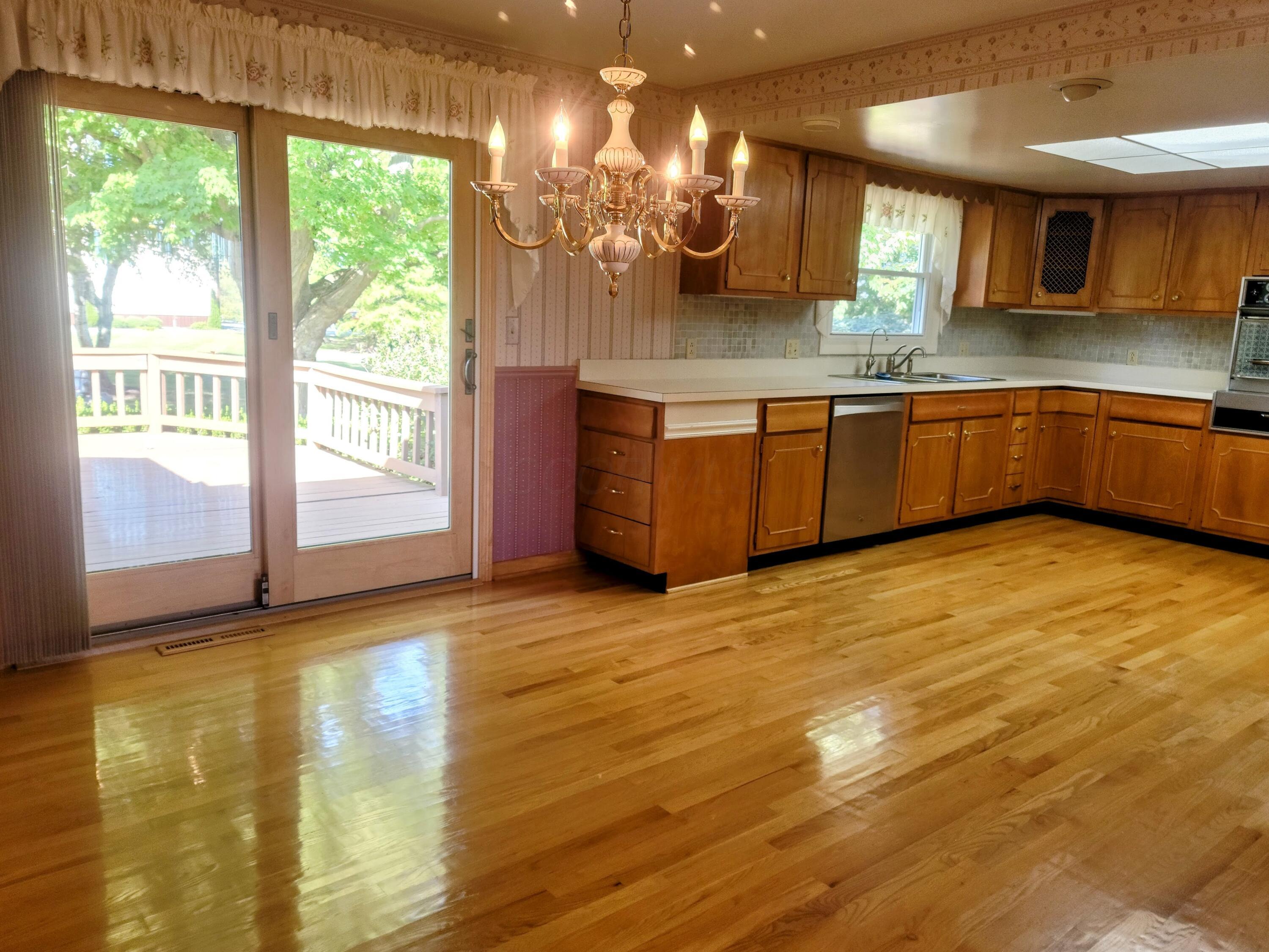 8252 Johnstown Alexandria Road, Johnstown, Ohio image 37