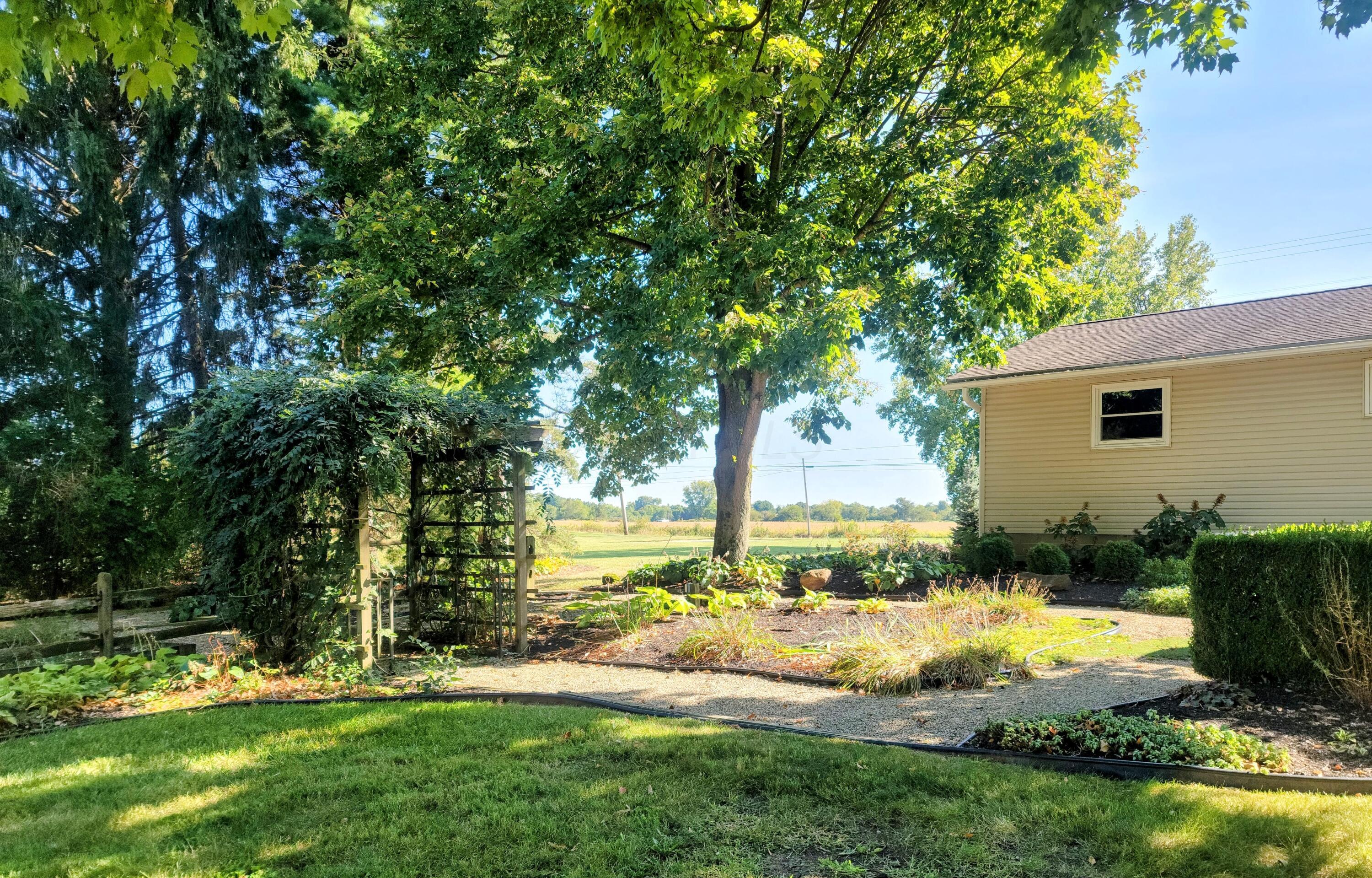 8252 Johnstown Alexandria Road, Johnstown, Ohio image 34