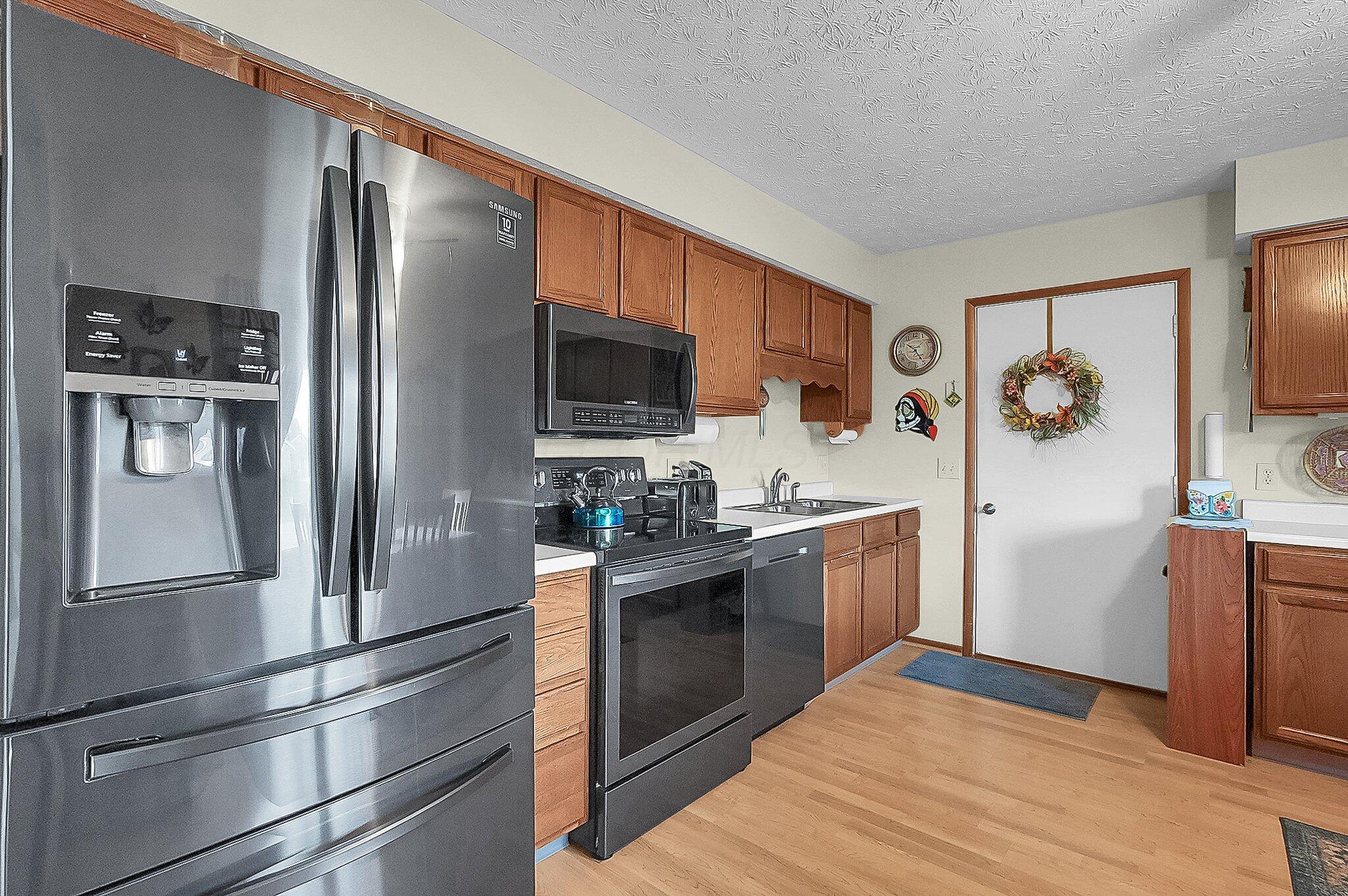 450 Samantha Circle, London, Ohio image 9