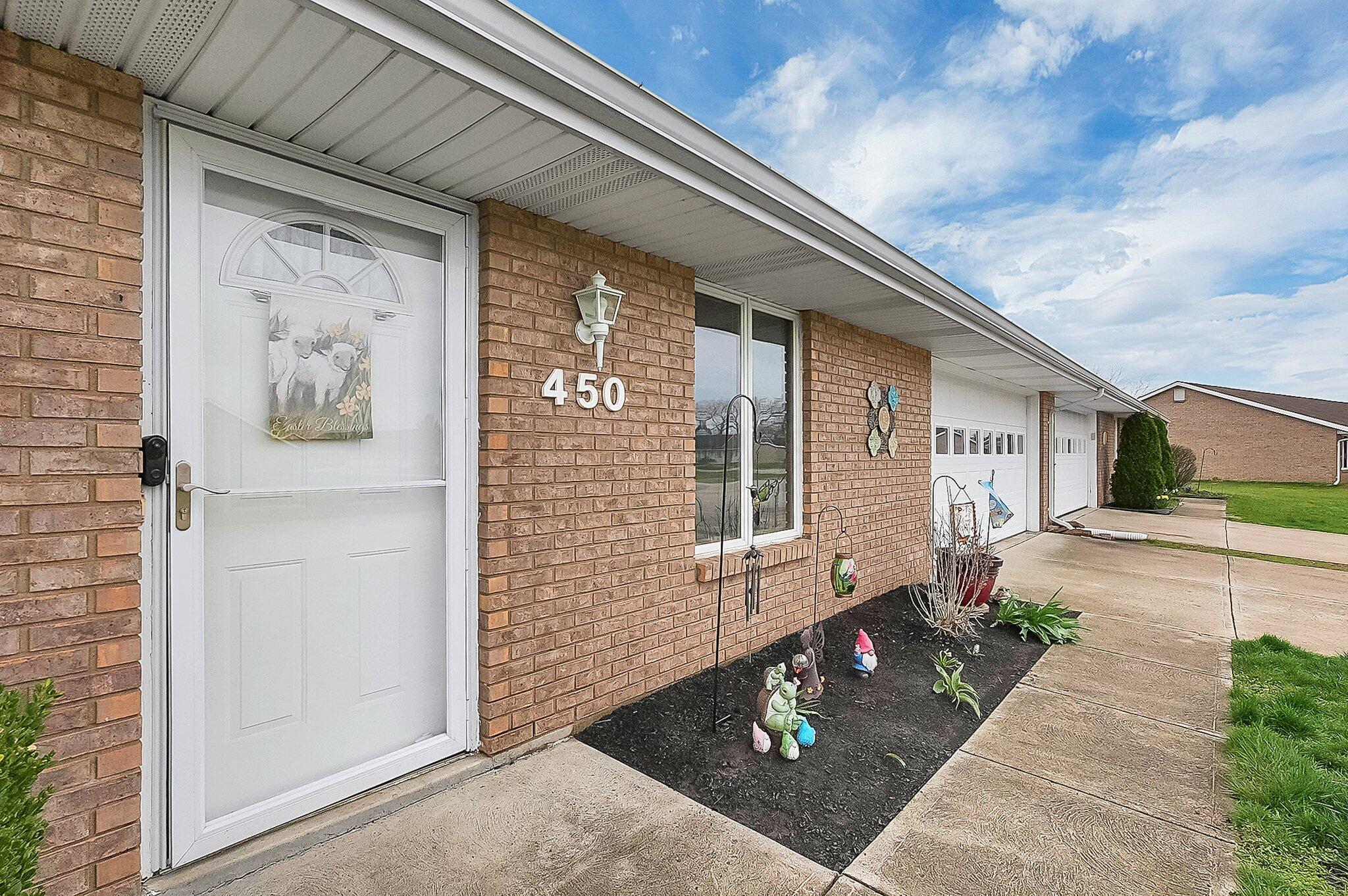 450 Samantha Circle, London, Ohio image 2