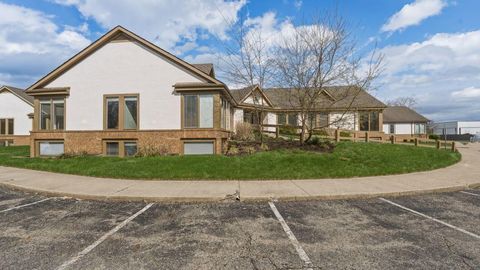Photo of 453 Waterbury Court LL #LL, Columbus, OH 43230 (MLS # 226023258)
