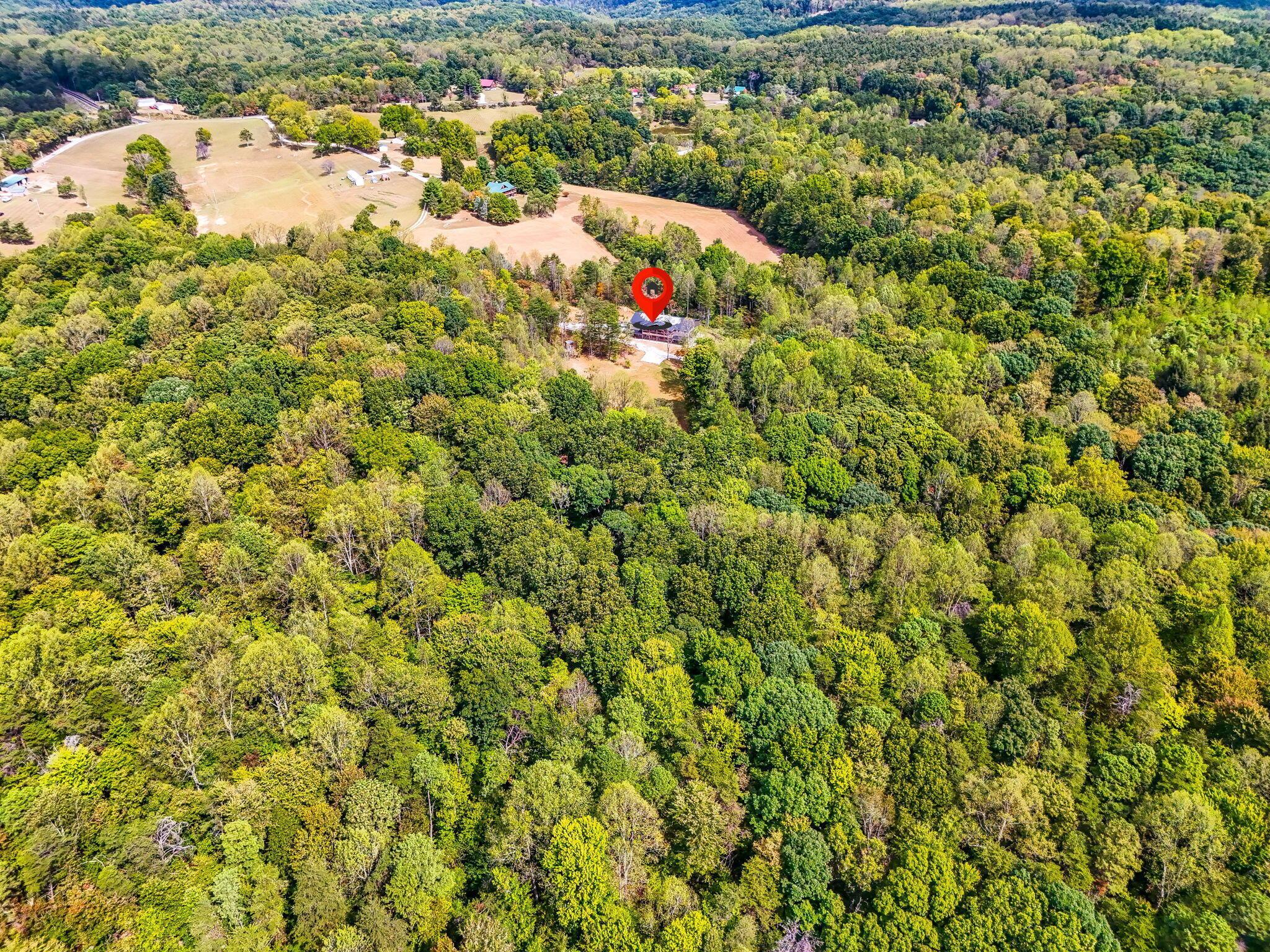 13427 Oh-374, Rockbridge, Ohio image 27
