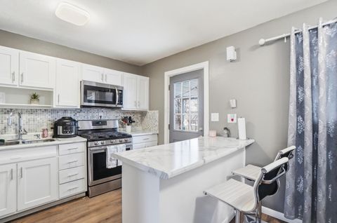 Tiny photo for 1905 Woodcrest Road, Columbus, OH 43232 (MLS # 226007283)