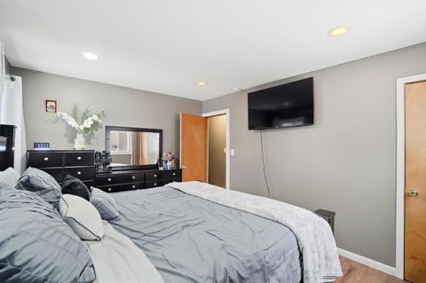 Tiny photo for 1905 Woodcrest Road, Columbus, OH 43232 (MLS # 226007283)