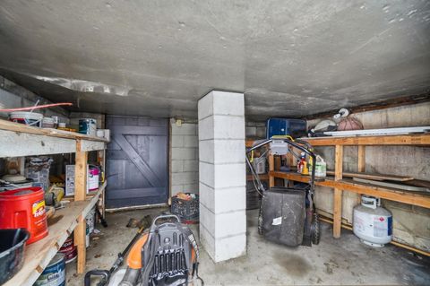 Tiny photo for 1905 Woodcrest Road, Columbus, OH 43232 (MLS # 226007283)