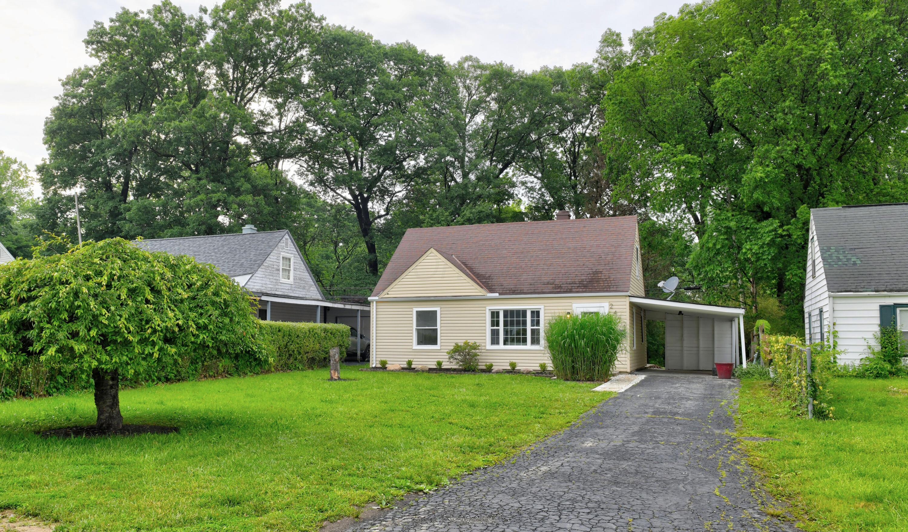 2474 Mecca Road, Columbus, Ohio image 2