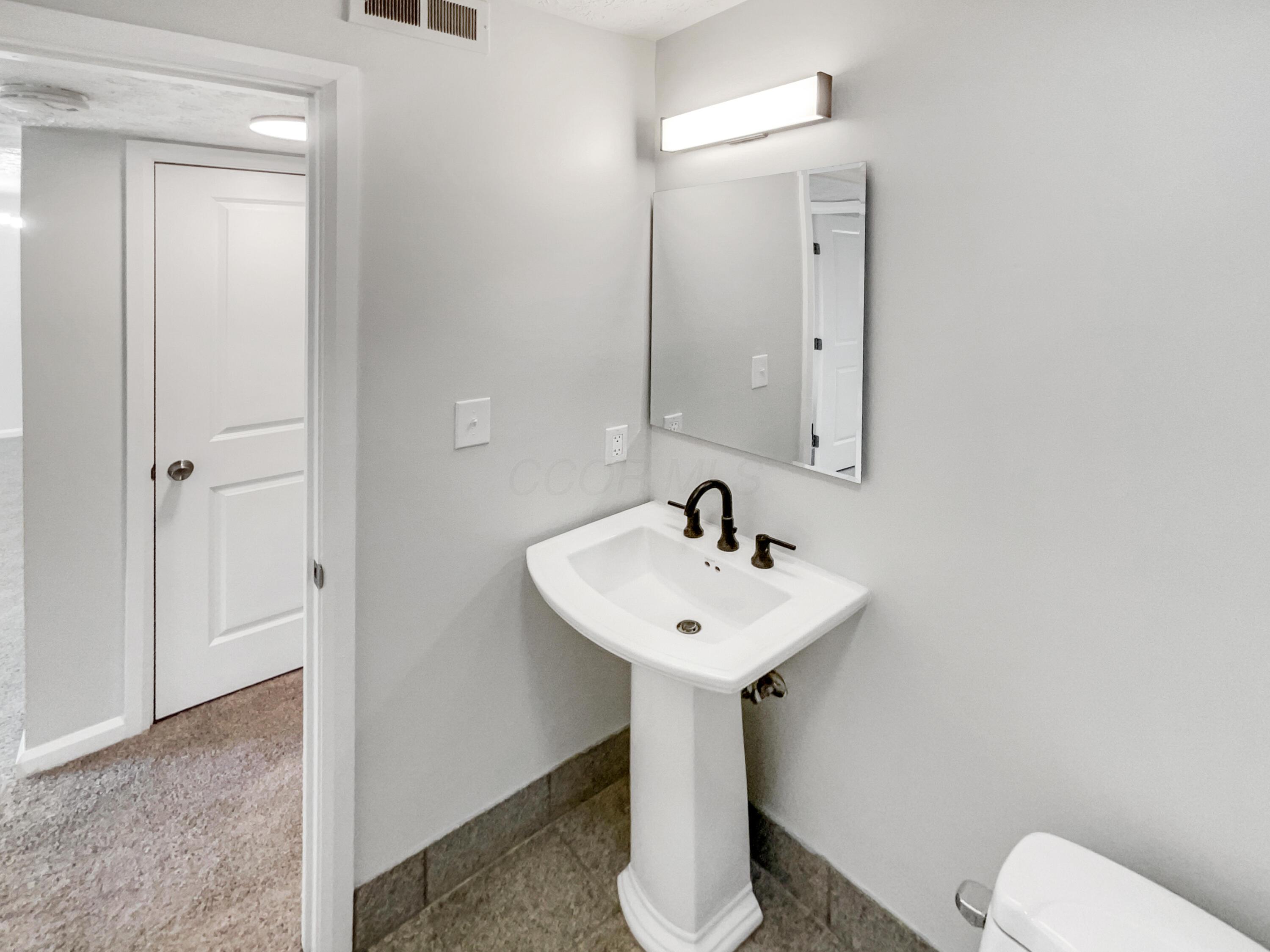930 Quay Avenue #D, Columbus, Ohio image 8