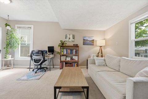 Tiny photo for 577 Bradley Street, Columbus, OH 43201 (MLS # 226016301)