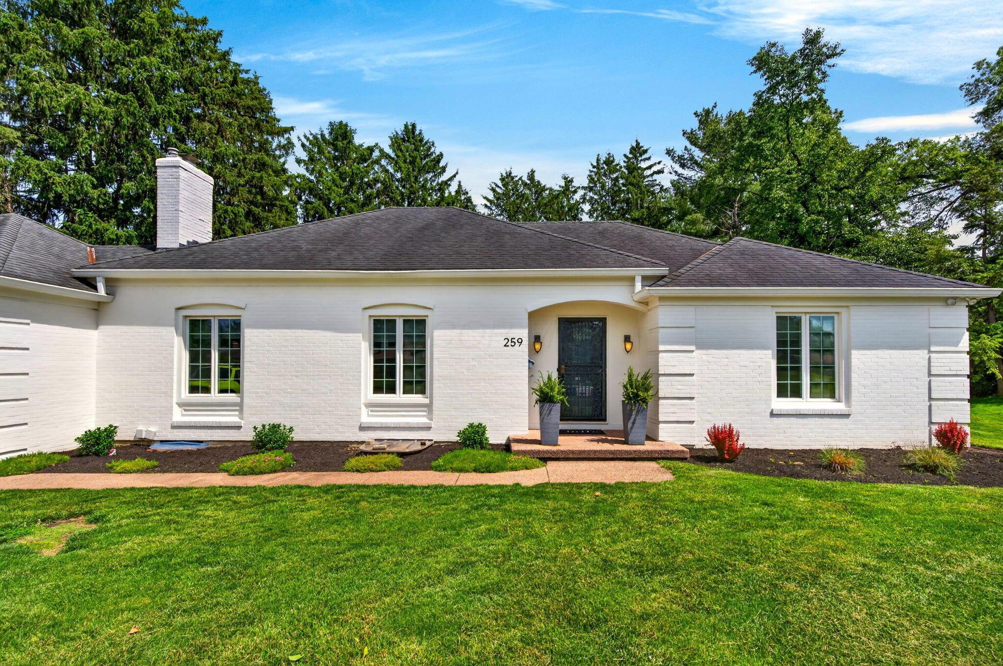 259 Woodsview Drive