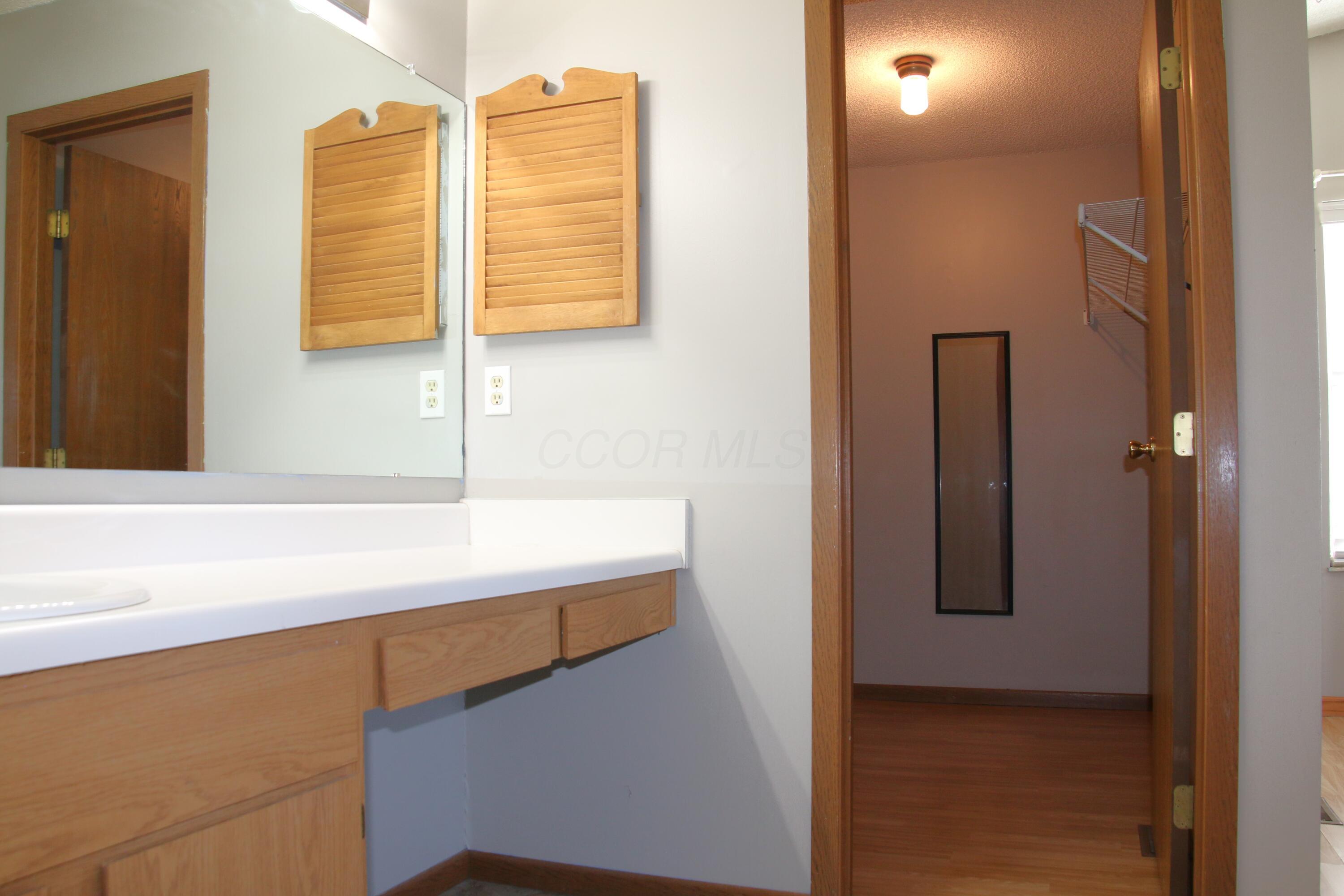 Hilliard, Ohio 43026, United States, 3 Bedrooms Bedrooms, ,3 BathroomsBathrooms,Residential,Active,226012