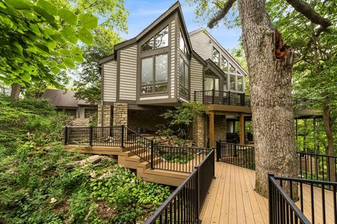 Photo of 4340 Manor Court E, Dublin, OH 43017 (MLS # 225034478)