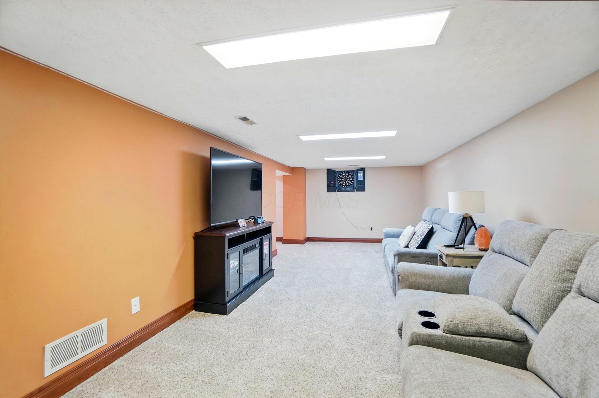 4561 Willowbrook Drive, Springfield, Ohio image 34
