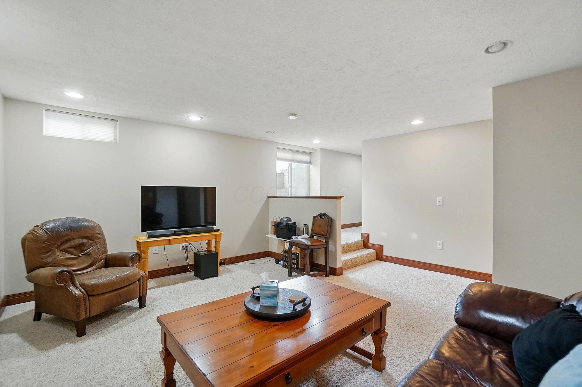 4561 Willowbrook Drive, Springfield, Ohio image 45