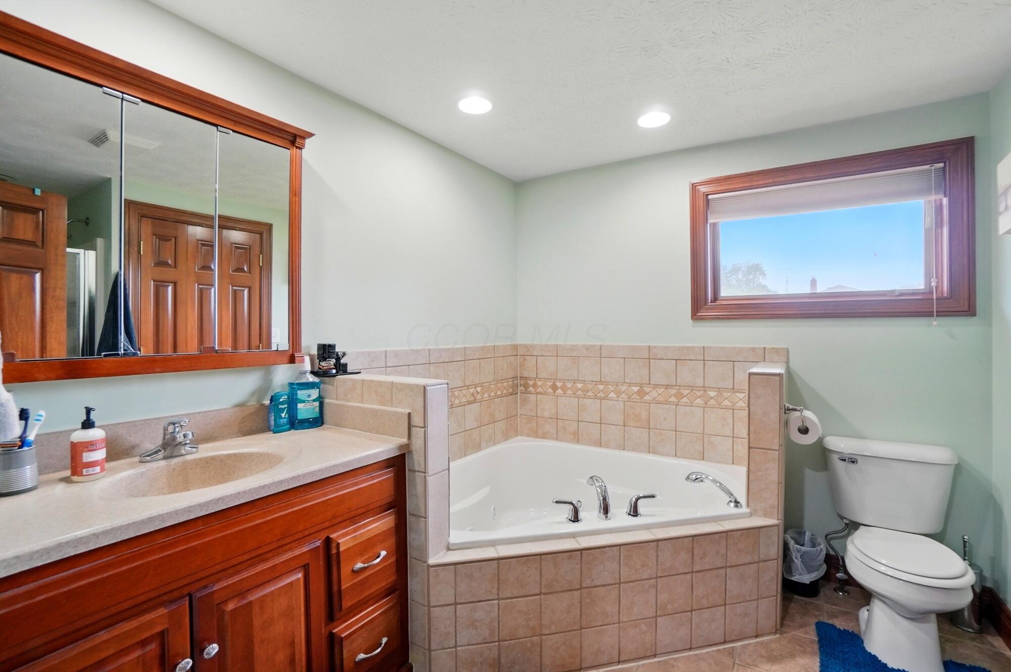 4561 Willowbrook Drive, Springfield, Ohio image 25