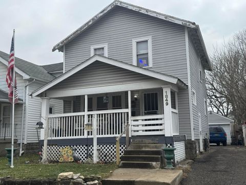 Photo of 1849 Aberdeen Avenue, Columbus, OH 43211 (MLS # 226000591)