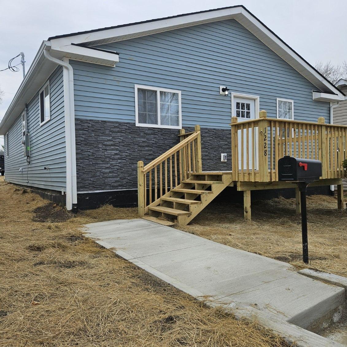 1228 E Walnut Street, Lancaster, Ohio image 2