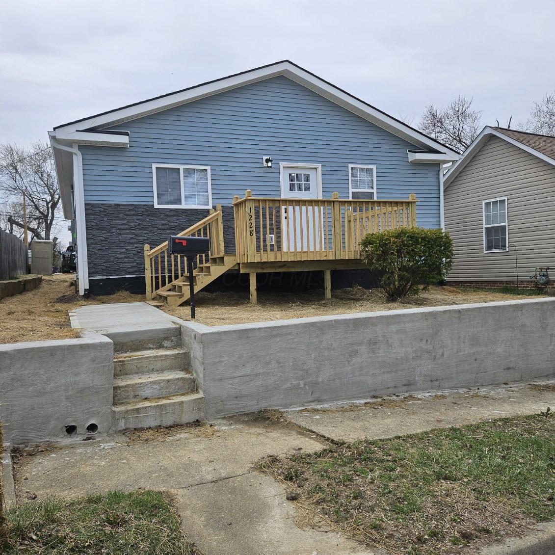 1228 E Walnut Street, Lancaster, Ohio image 1