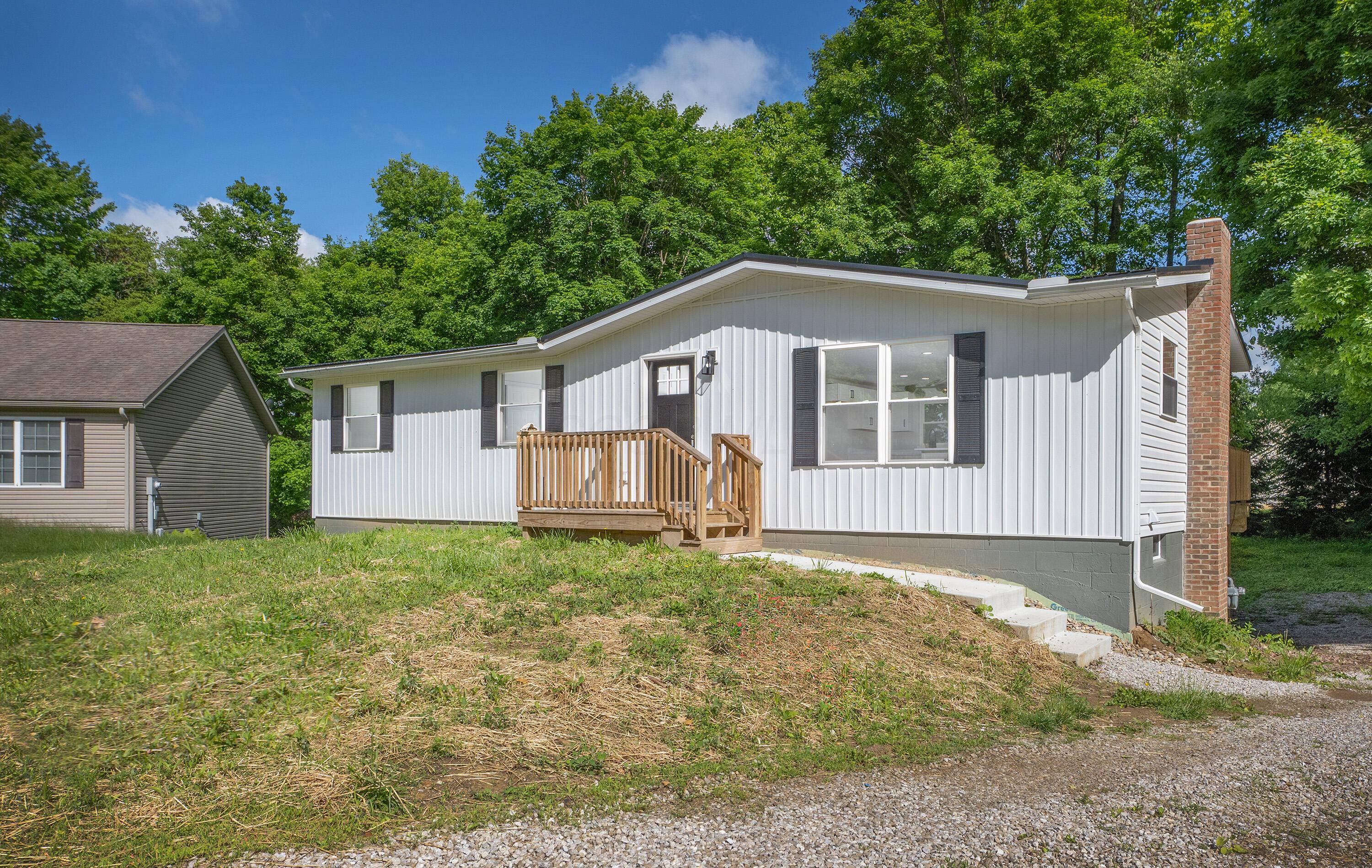26 Crabtree Court, Howard, Ohio image 4