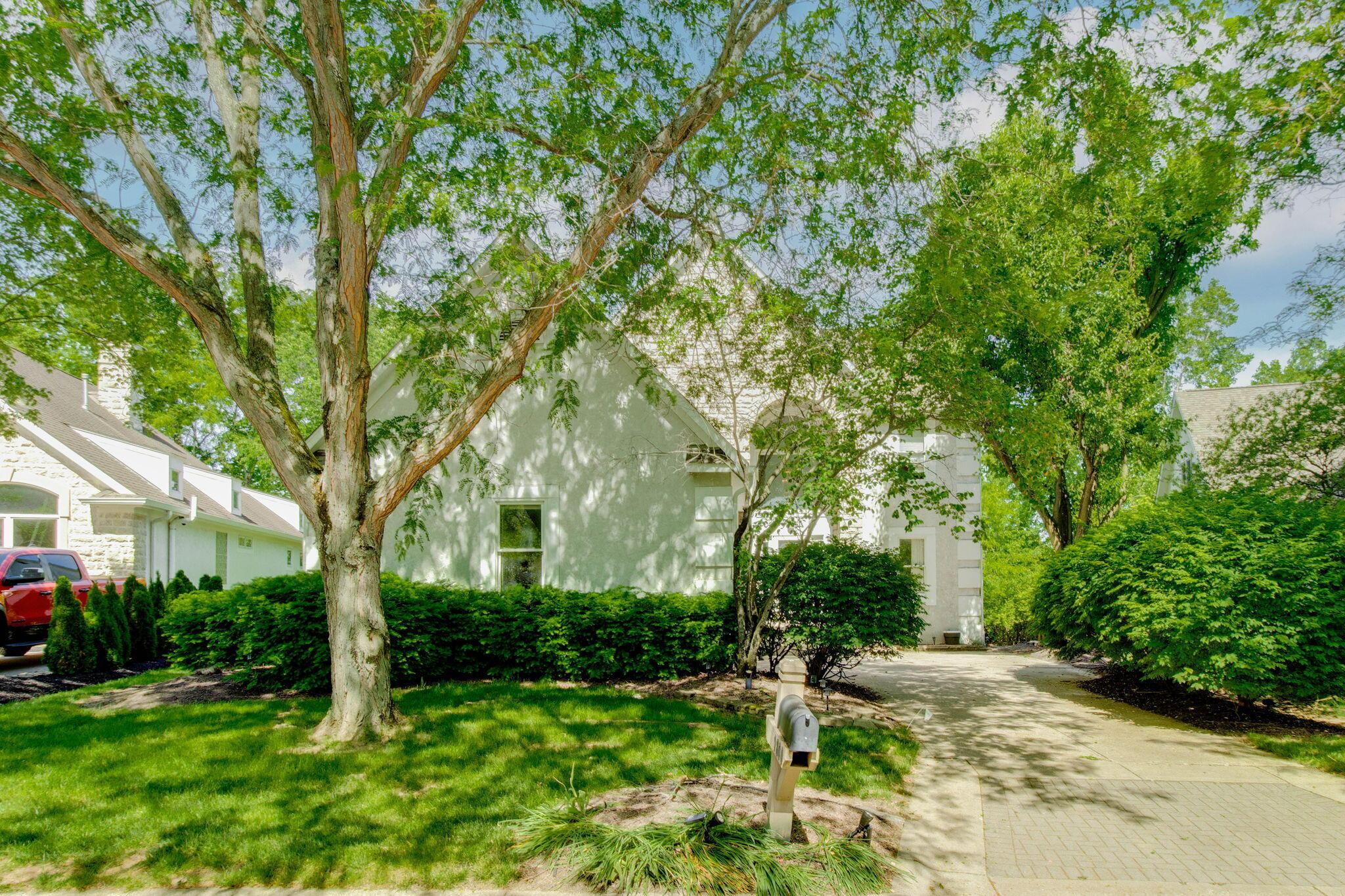 9800 Oxford Circle, Powell, Ohio image 2