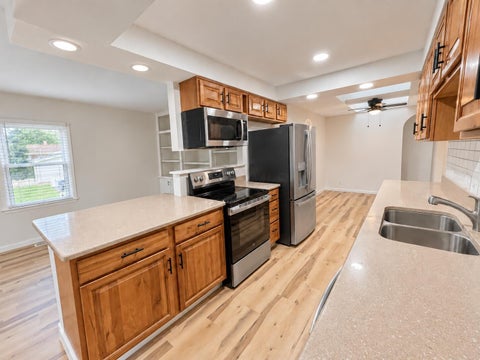 Tiny photo for 4794 Hillcrest Street N, Hilliard, OH 43026 (MLS # 226036193)