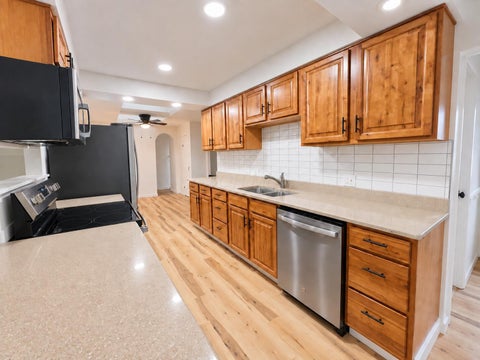Tiny photo for 4794 Hillcrest Street N, Hilliard, OH 43026 (MLS # 226036193)