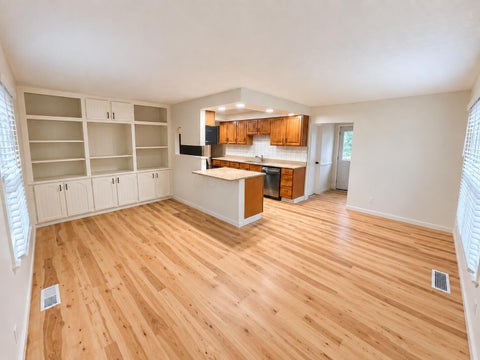 Tiny photo for 4794 Hillcrest Street N, Hilliard, OH 43026 (MLS # 226036193)