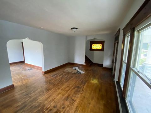 Photo of 311 Dakota Avenue, Columbus, OH 43223 (MLS # 226003679)