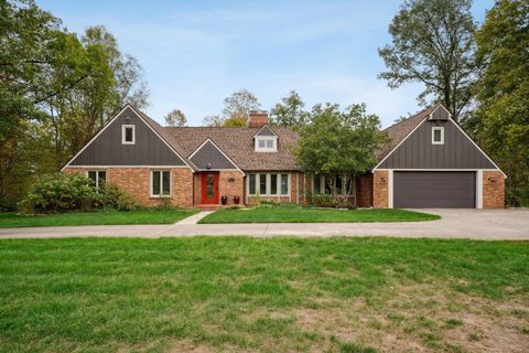 Photo of 7815 Jefferson Drive NW, Lancaster, OH 43130 (MLS # 225039724)