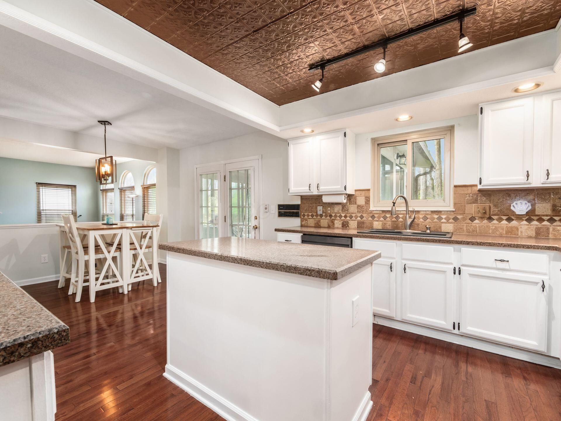 4777 Dunmann Way, Grove City, Ohio image 13