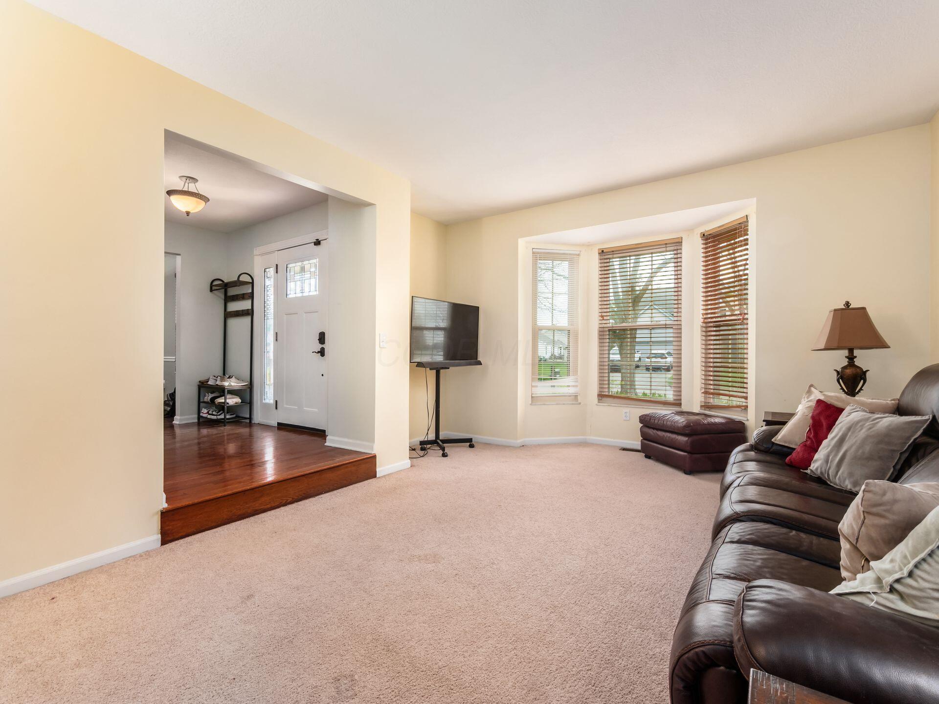 4777 Dunmann Way, Grove City, Ohio image 19
