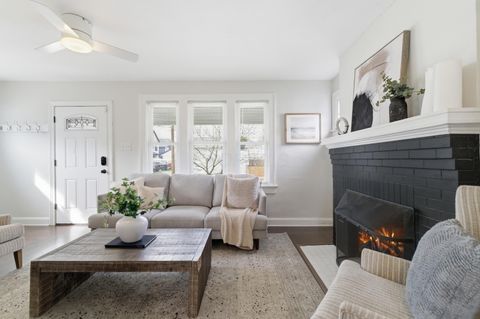 Tiny photo for 379 E 8th Avenue, Columbus, OH 43201 (MLS # 226010276)