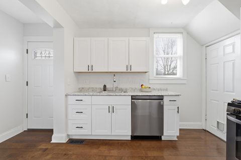 Tiny photo for 379 E 8th Avenue, Columbus, OH 43201 (MLS # 226010276)