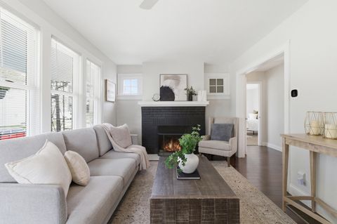 Tiny photo for 379 E 8th Avenue, Columbus, OH 43201 (MLS # 226010276)