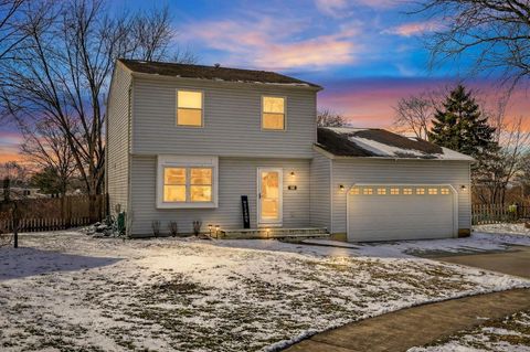 Photo of 769 Ashford Glen Court, Columbus, OH 43230 (MLS # 226005260)